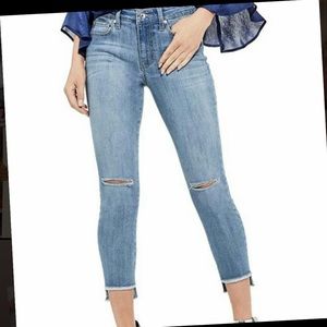 Guess phoebe distressed capri’s